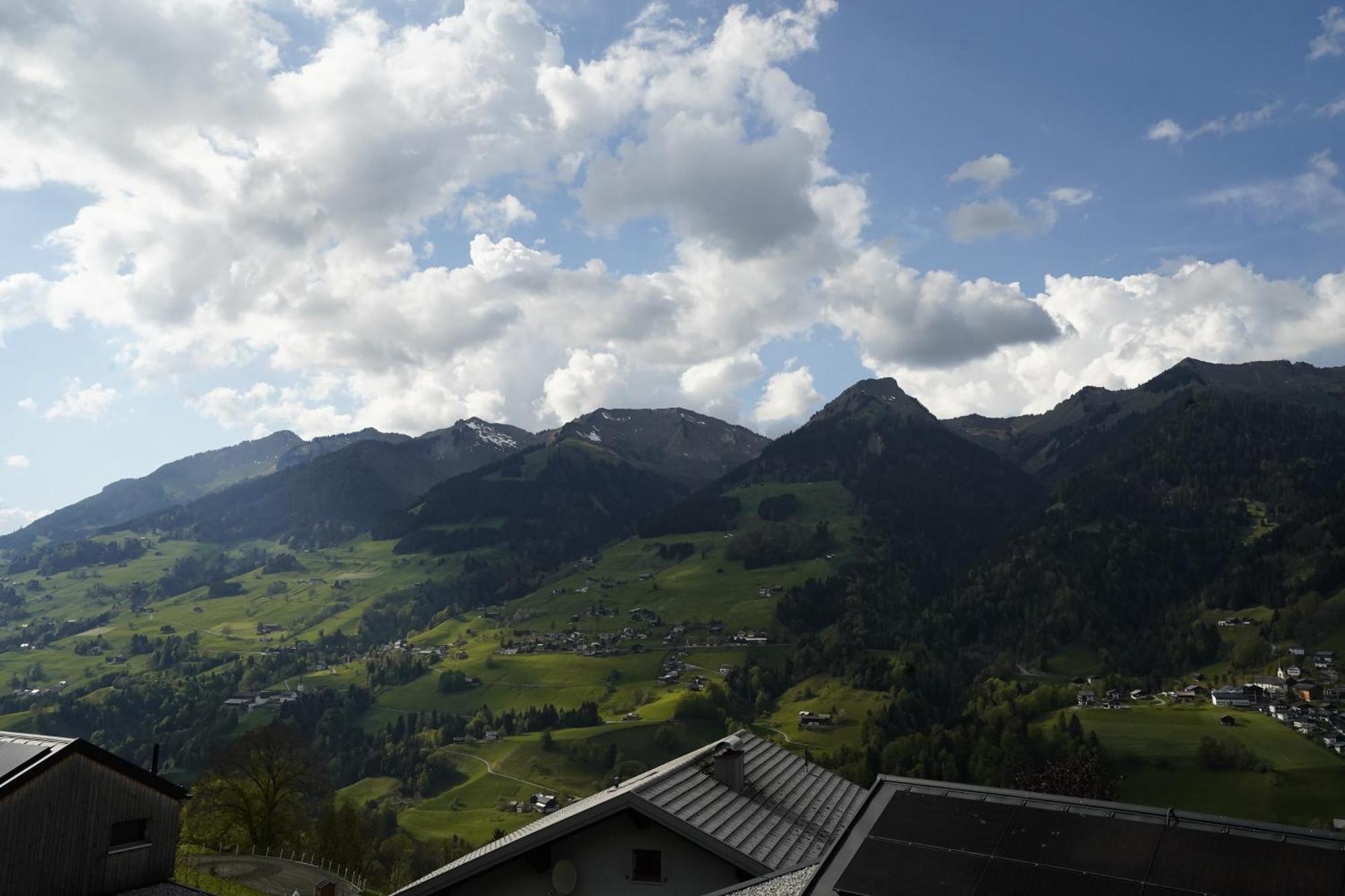 Molto Haus Appartement Raggal Buitenkant foto